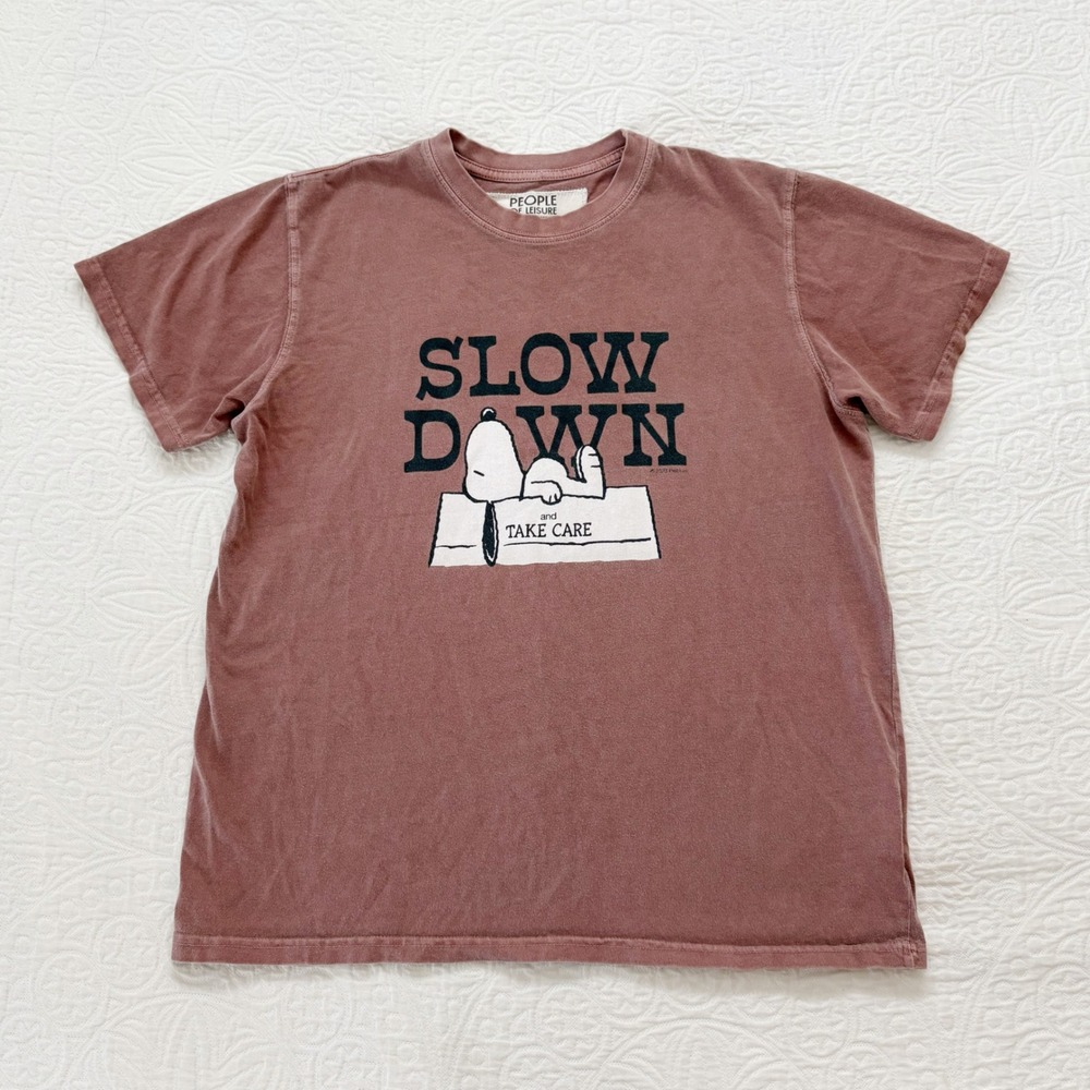 People of Leisure x Peanuts Snoopy Slow Down Graphic Tee Sz L